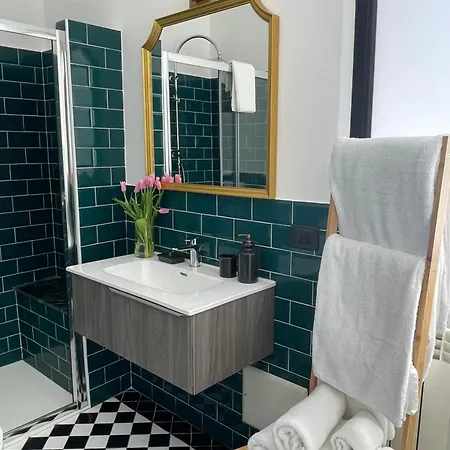 Stella マリーナ・ディ・
スキアヴォネア