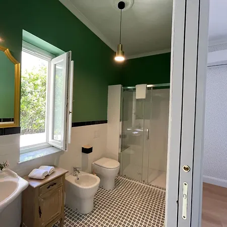 Stella * マリーナ・ディ・
スキアヴォネア