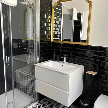 Stella * マリーナ・ディ・
スキアヴォネア